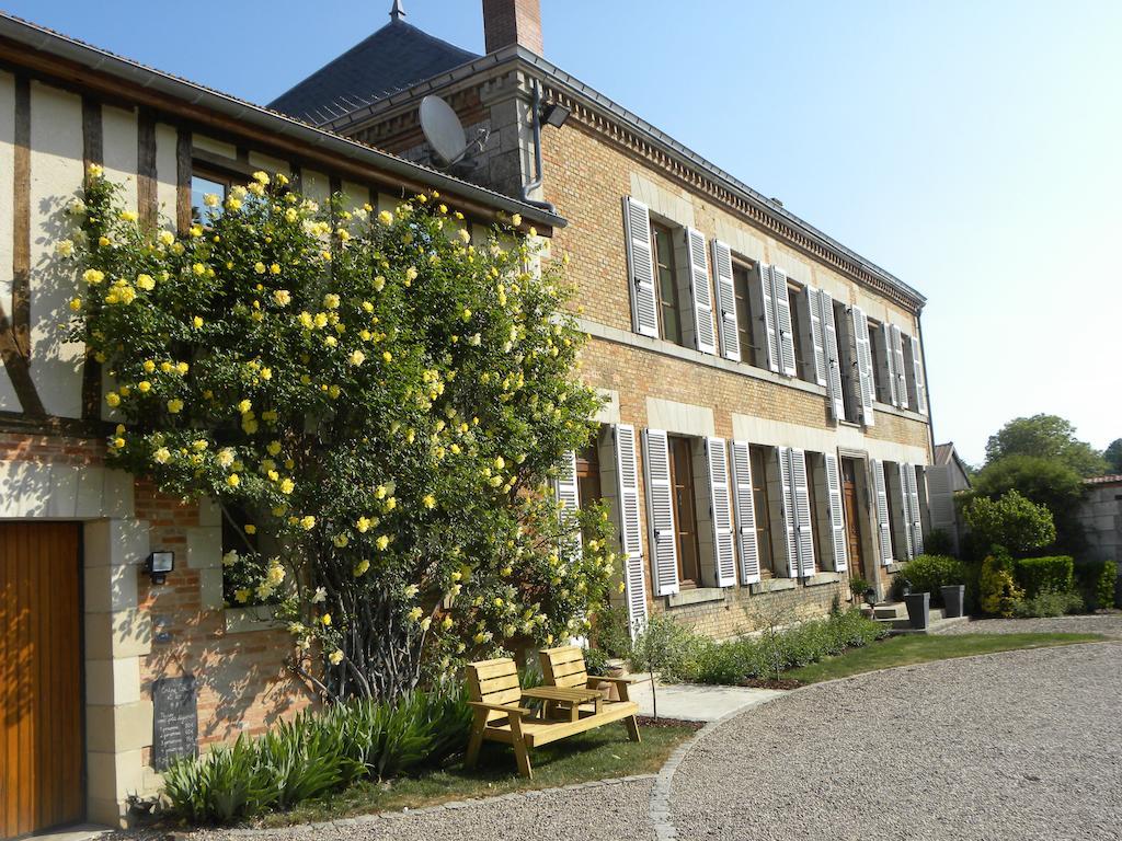 Entre Cour Et Jardin Hotel Châlons-en-Champagne Kültér fotó