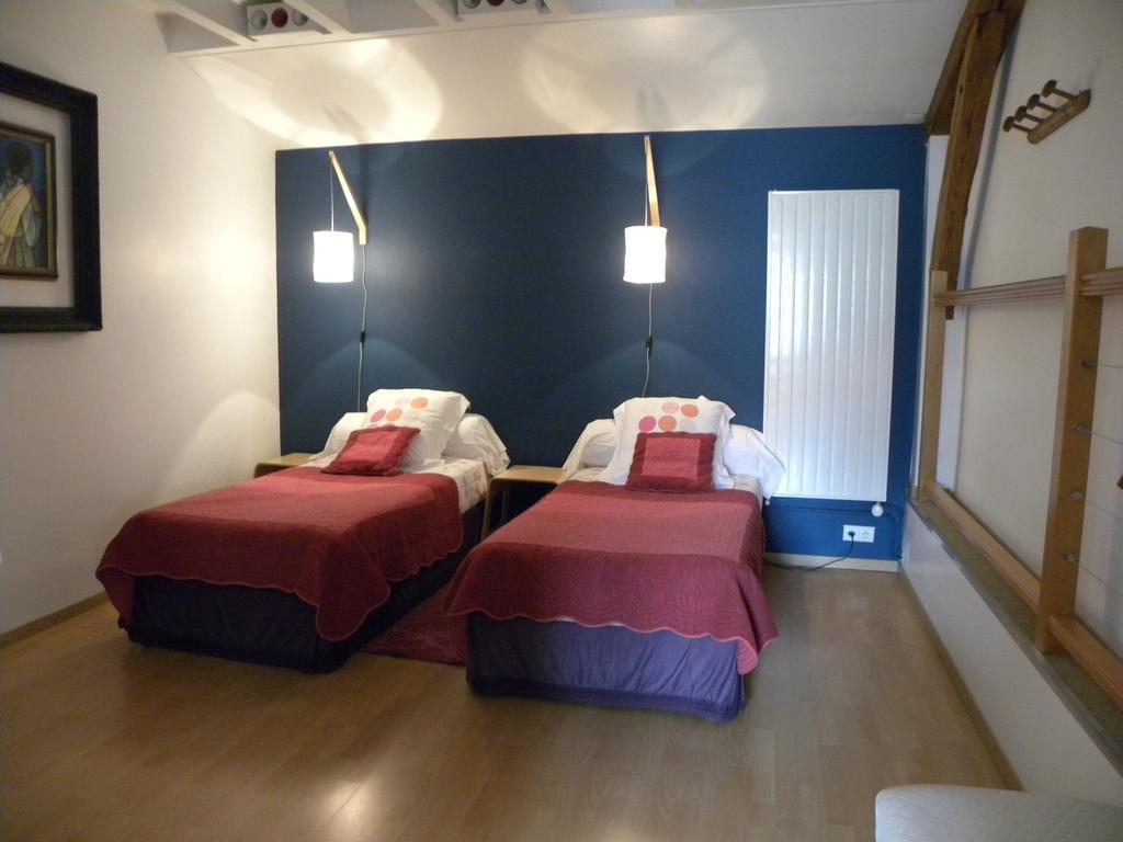 Entre Cour Et Jardin Hotel Châlons-en-Champagne Kültér fotó
